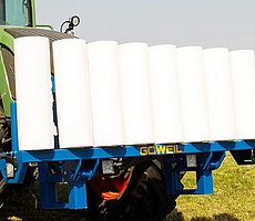 The GFM is designed for the transport of 16 rolls of film / 14 rolls of film and two rolls or netting or wide film.