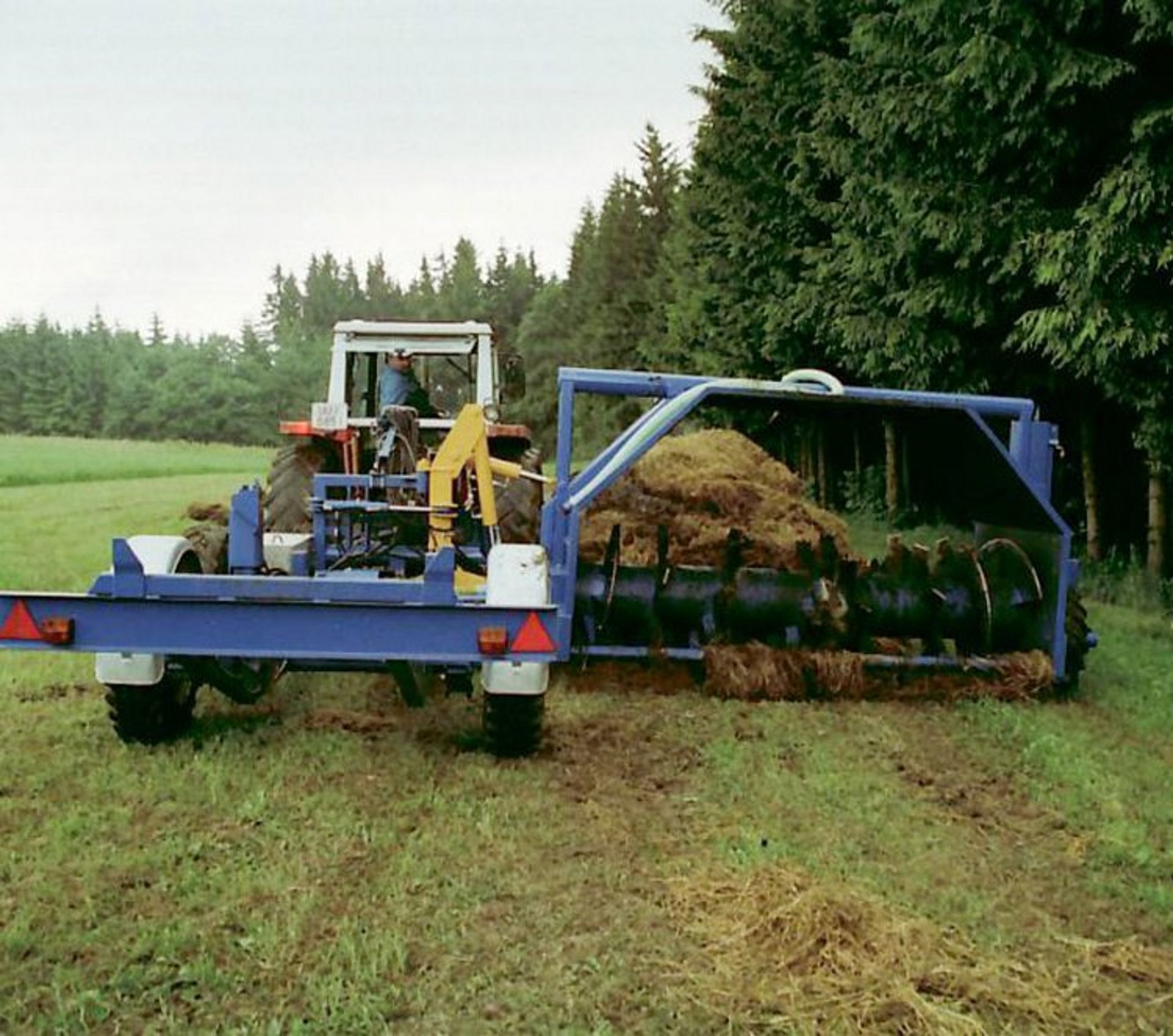 Naast de silagetechniek werden ook compostdraaiers geproduceerd.