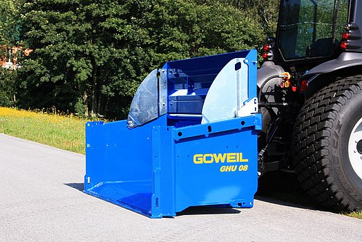 Otočné zařízení zvyšuje přední stěnu o 450 mm.