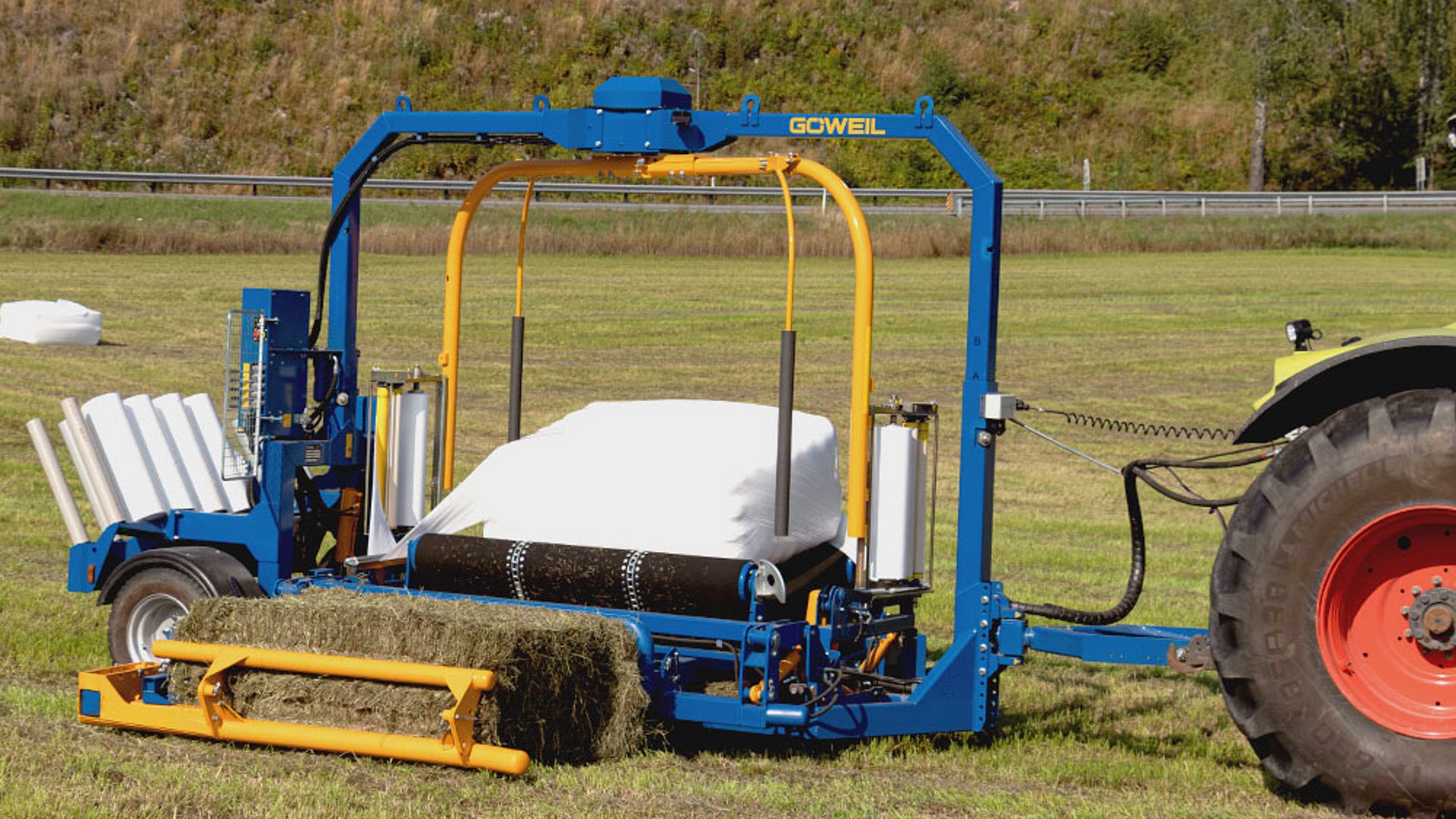 Les lames rétractables antirouille garantissent une découpe propre et précise des films d’enrubannage.