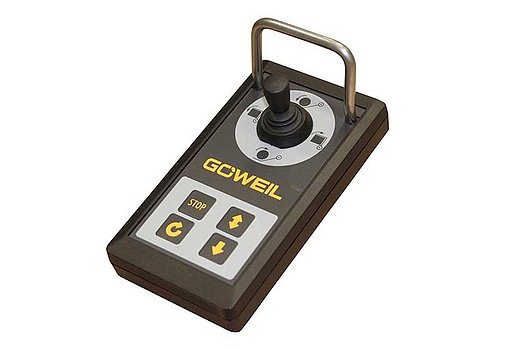El cómodo control de programa Standard con radiotransmisión y joystick electrónico