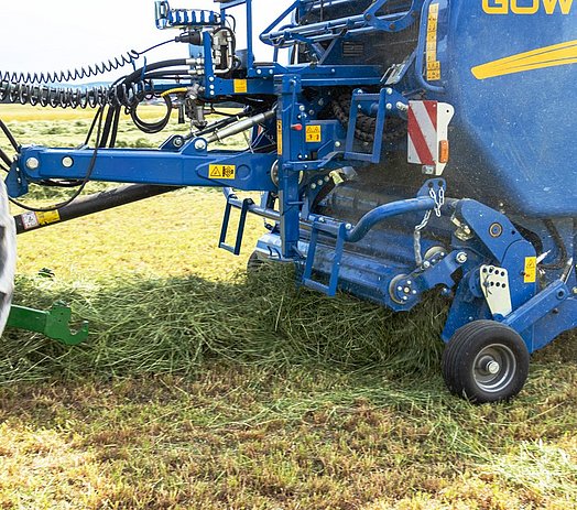 ETA PINABEL / Fendt 722 et kombi Goweil G1 F125 (bottes enrubanné) 