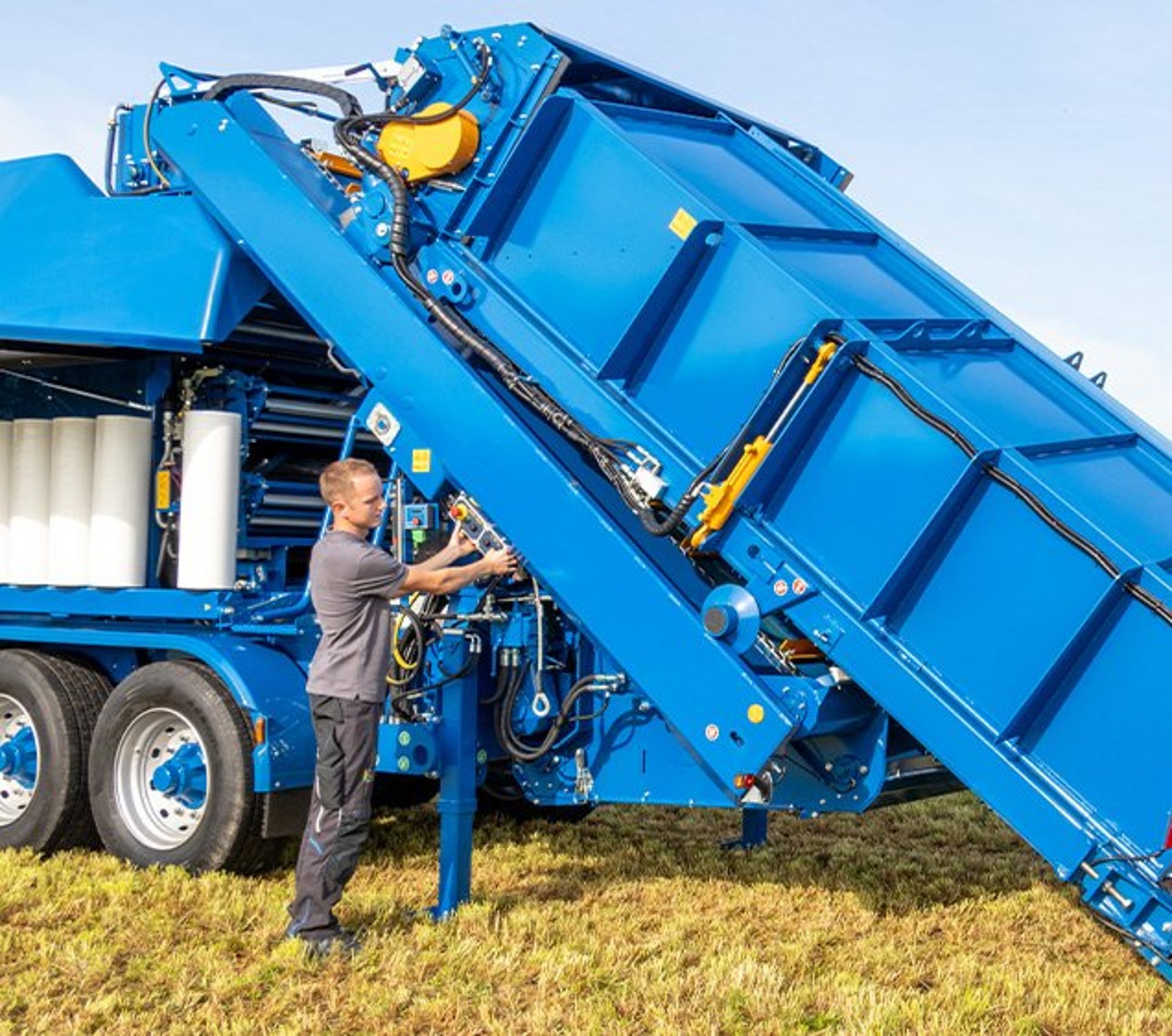 Stortbak laten zakken