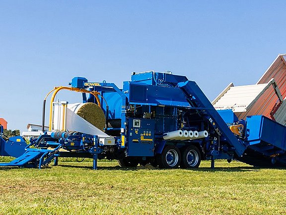 S LT-Master lze perfektně lisovat a ovíjet nejrůznější materiály.