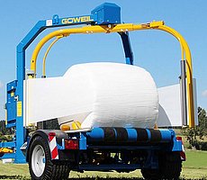 The twin wrapping arm reduces the wrapping time significantly.