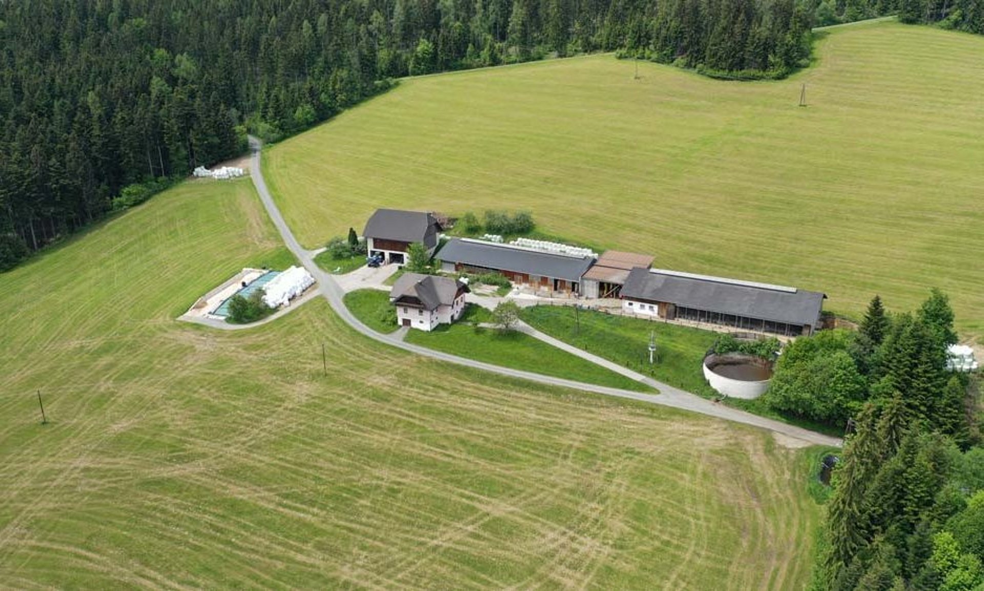 De boerderij van de familie Maierhofer is al vele generaties in bezit van de familie – dit is zelfs terug te voeren tot in de 16e eeuw.