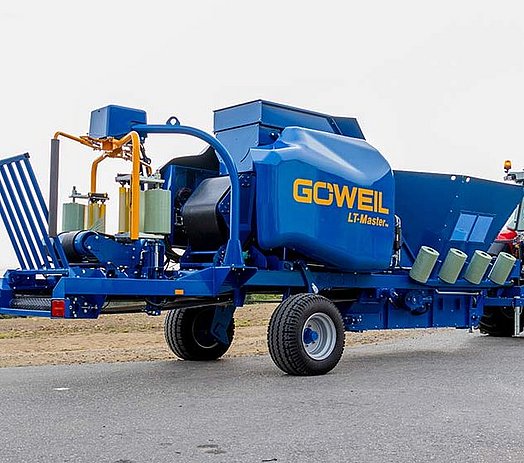 G-1 F125 Baler-wrapper combination in use