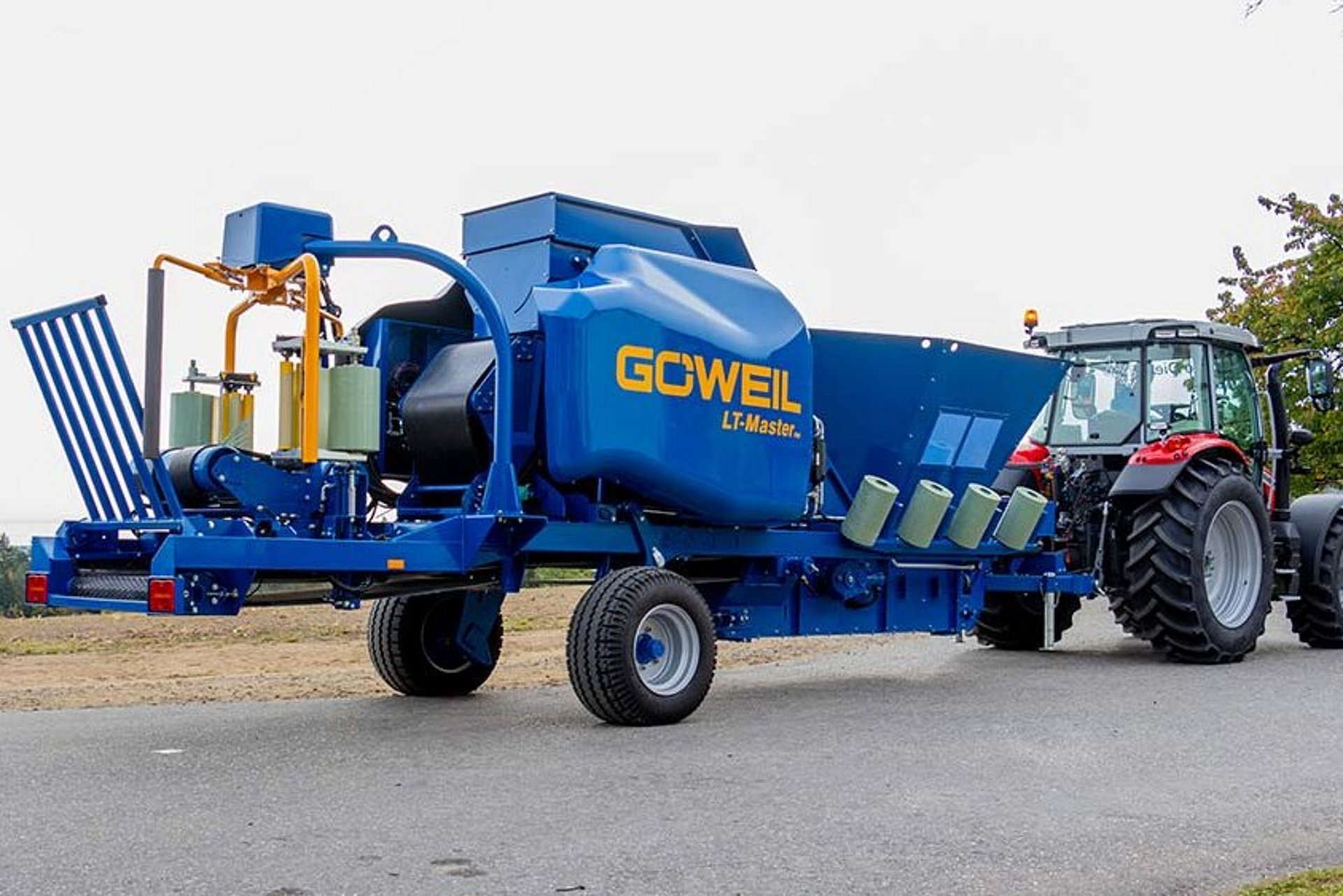 De LT-Master F60 is uitgerust met 380/55-R17 AW banden.