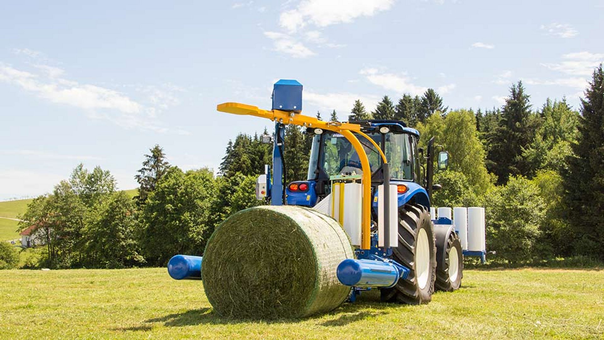 Dadurch dass der Oberteilrahmen seitlich angeordnet ist hat man freie Sicht auf den Arbeitsbereich.