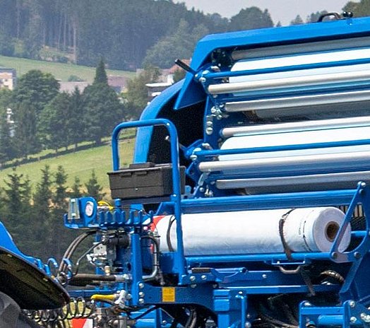 GOWEIL - Going WELL!!! The new Goweil G1 F125 5050 Kombi baler/wrapper  hasn't been in New Zealand very long, but already it's making a huge  impression., By Webbline Agriculture Ltd