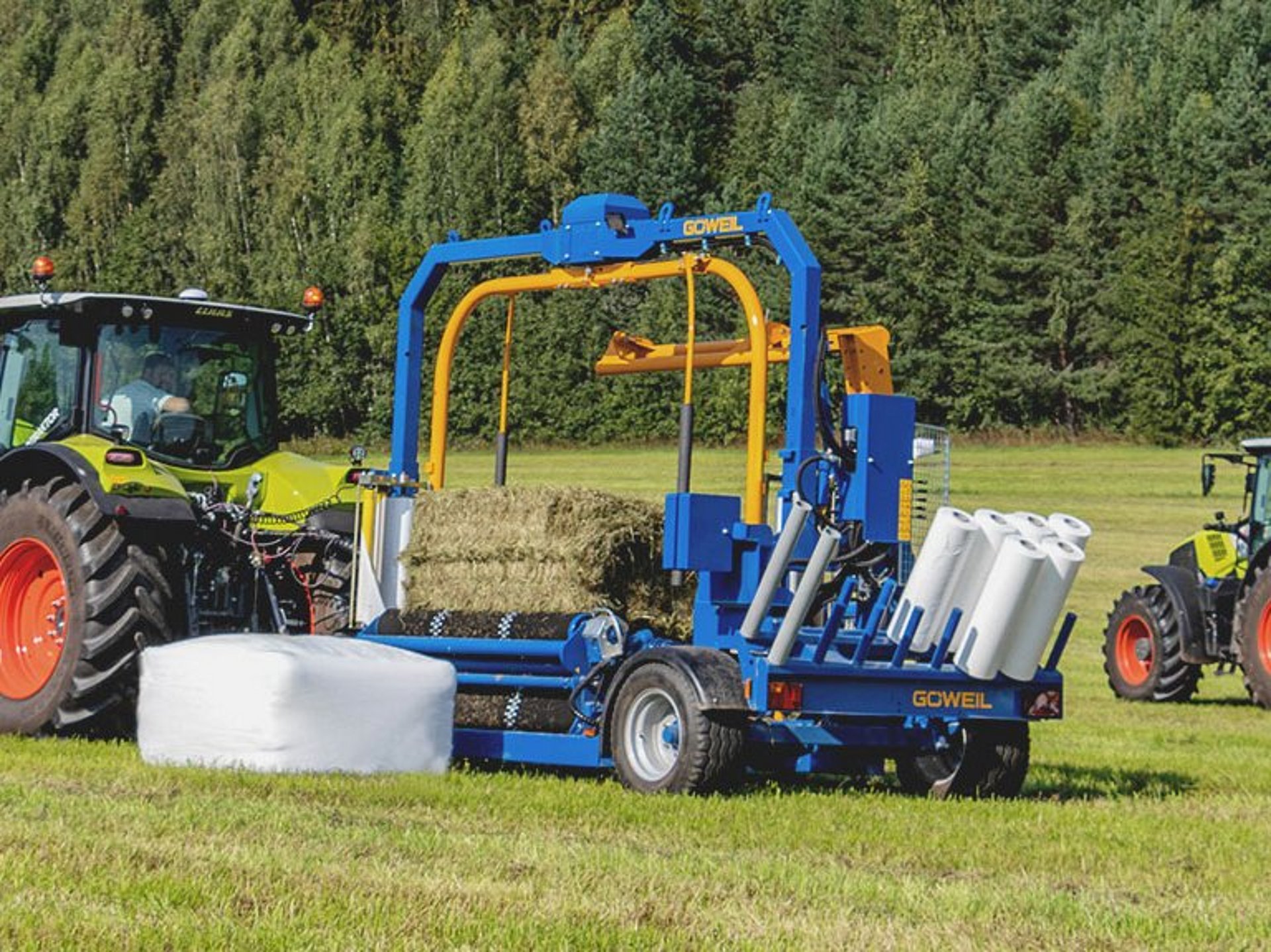 Avec le G4020 Q Profi, il est possible d’enrubanner sans problème des balles rectangulaires mais aussi rondes.