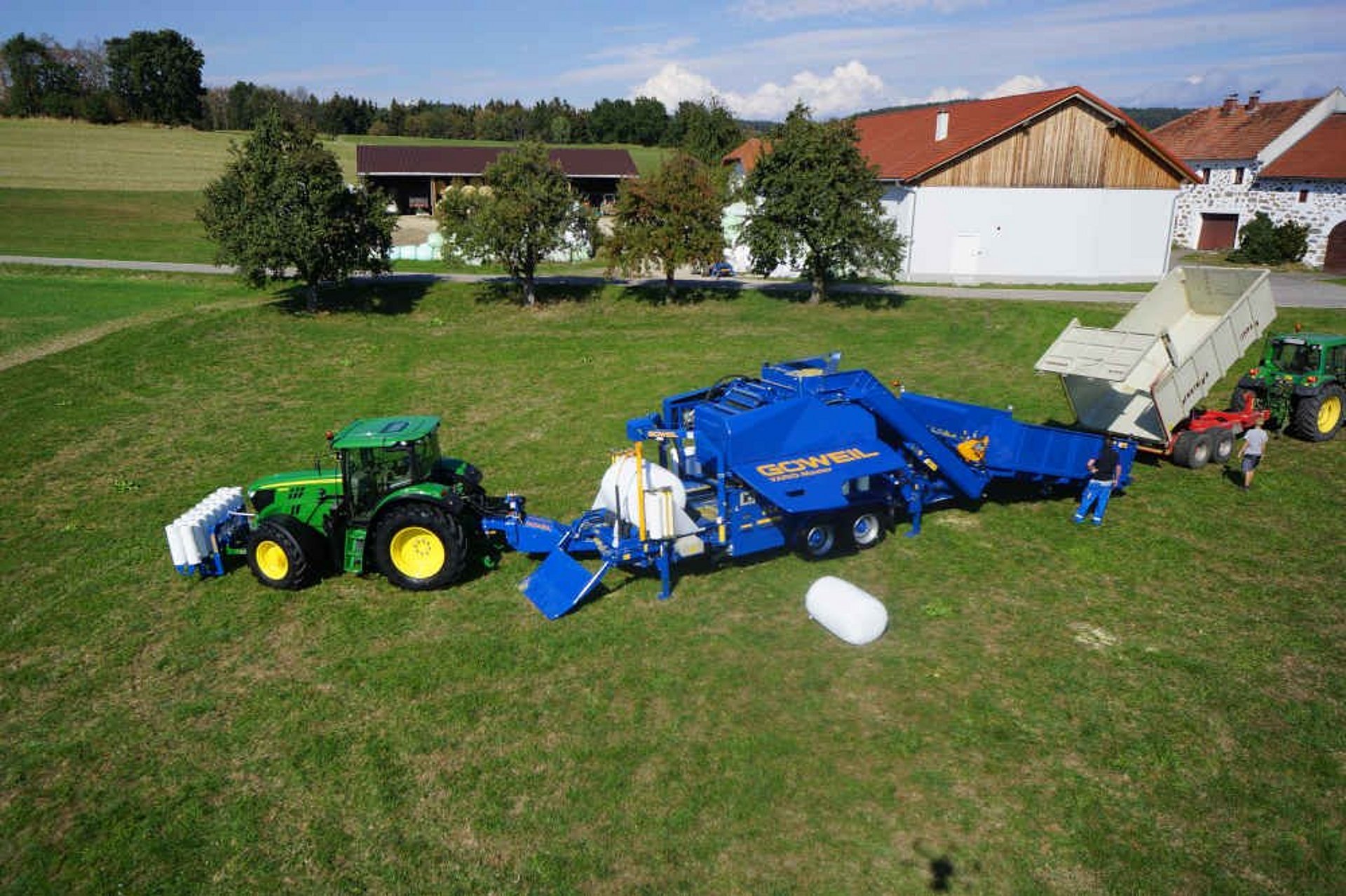 Unsere Press-Wickelkombinationen eignen sich ideal zur Verbesserung der Futterqualität bei der Verarbeitung.