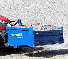 Grâce à la bande racleuse en HARDOX 500, la bennes basculante de Göweil est particulièrement robuste.