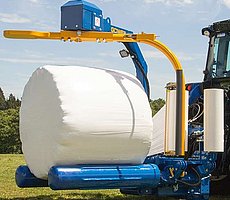 L'enrubanneuse à rouleaux G1015 se caractérise par son modèle très compact et robuste.