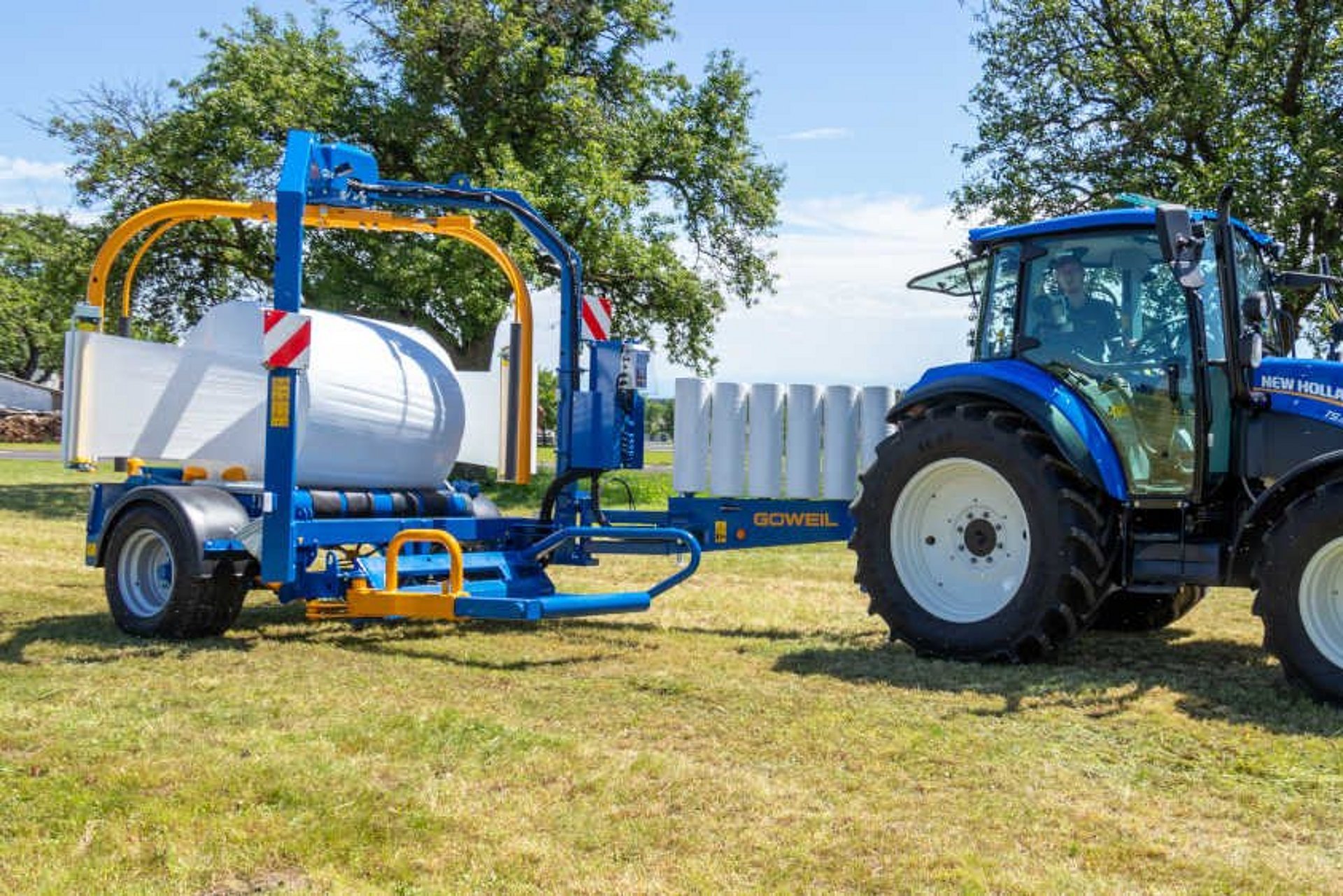 Konstrukce ovíjecího stroje G5012 je mimořádně robustní a solidní a slibuje dlouhou životnost.