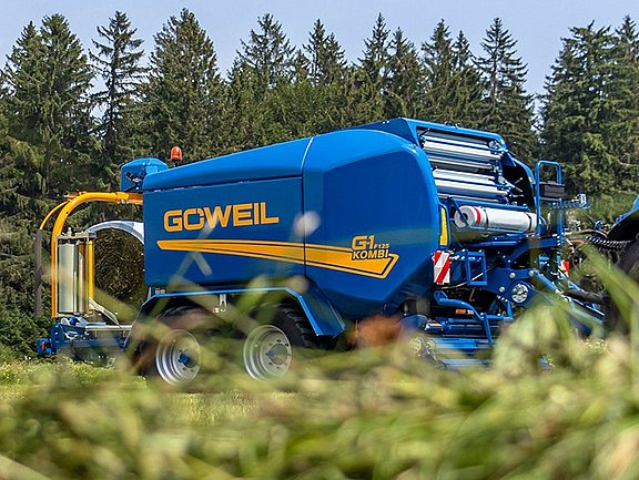 Mit der G-1 F125 Kombi erhält man perfekt gepresste und gewickelte Ballen mit nur einer Maschine.
