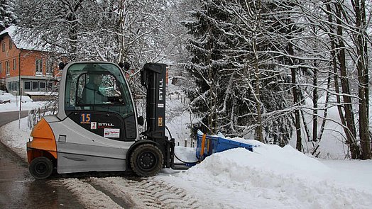 The GHS 12 – A big help for clearing snow.