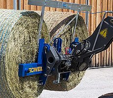 De TDD transporteert moeiteloos twee ronde balen in een keer.