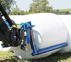 Ook met de frontlader kan de BTGHY perfect worden bediend.