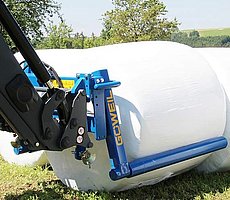 Operating the BTGHY with the front loader is also completely effortless.