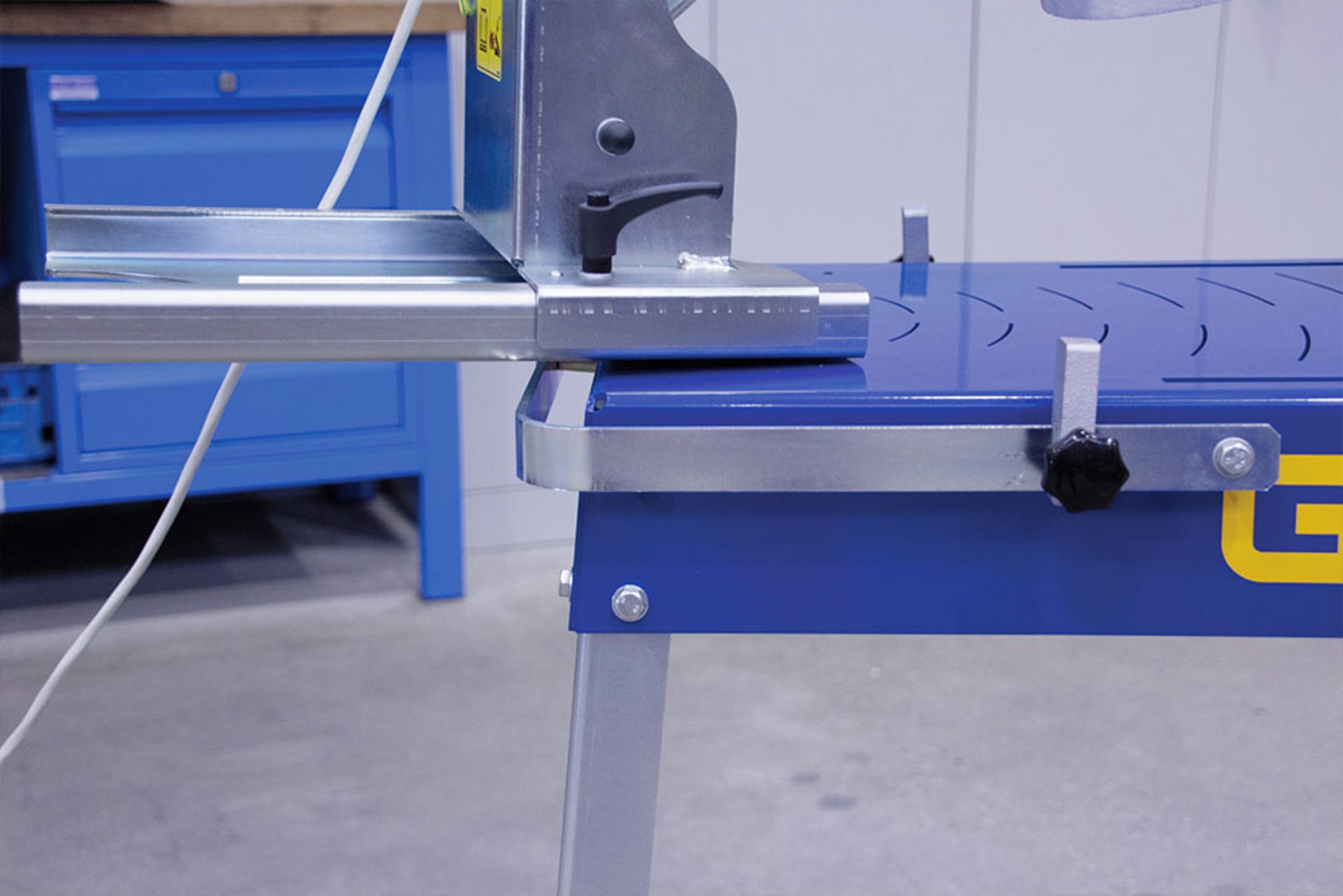 Der Drehbegrenzer sorgt dafür dass die Topfschleifscheibe innerhalb der Schleiffläche bleibt.