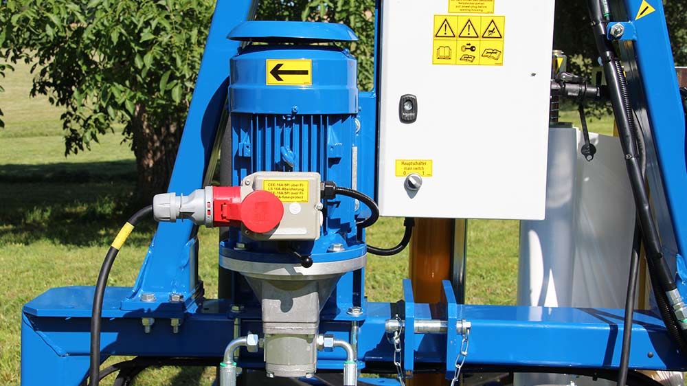 It is also possible to operate the G3010 with an electric drive that is powered by a 4 kW motor.