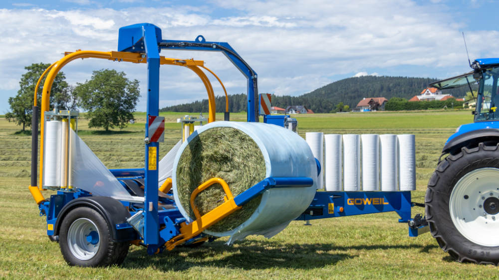De balenopname bij de G5012 wikkelmachine vindt aan de voorkant plaats.