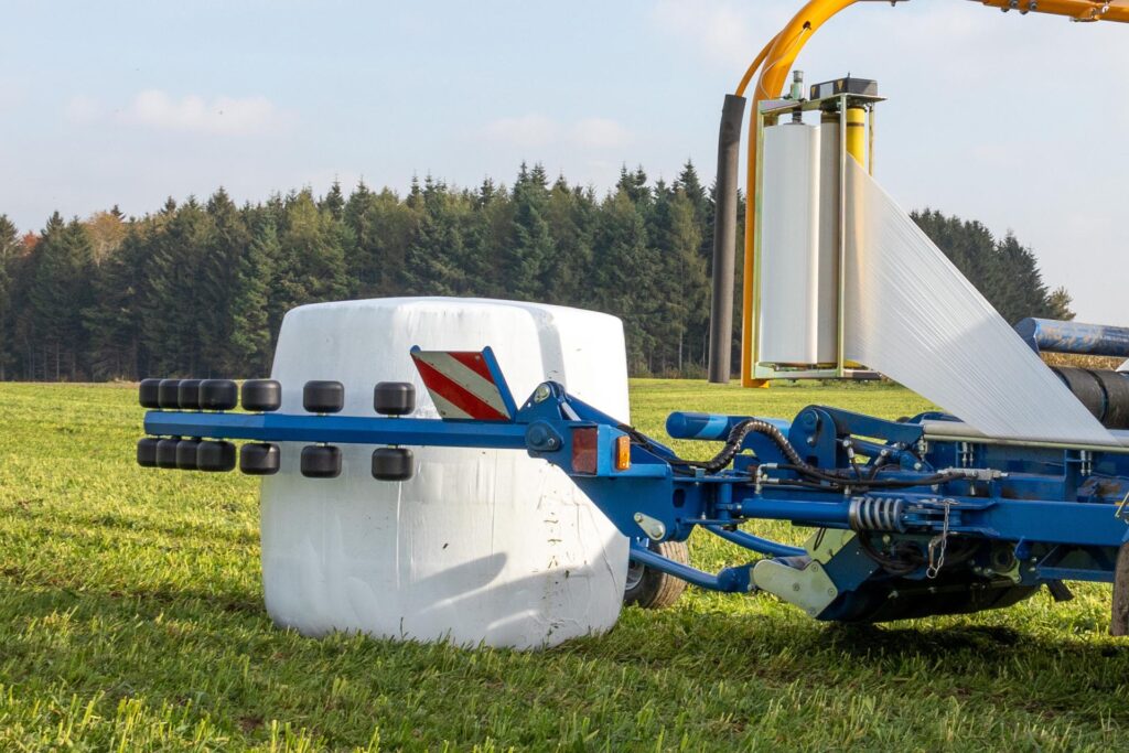 Bale stopper for the bale tipper on the GÖWEIL G-1 F125