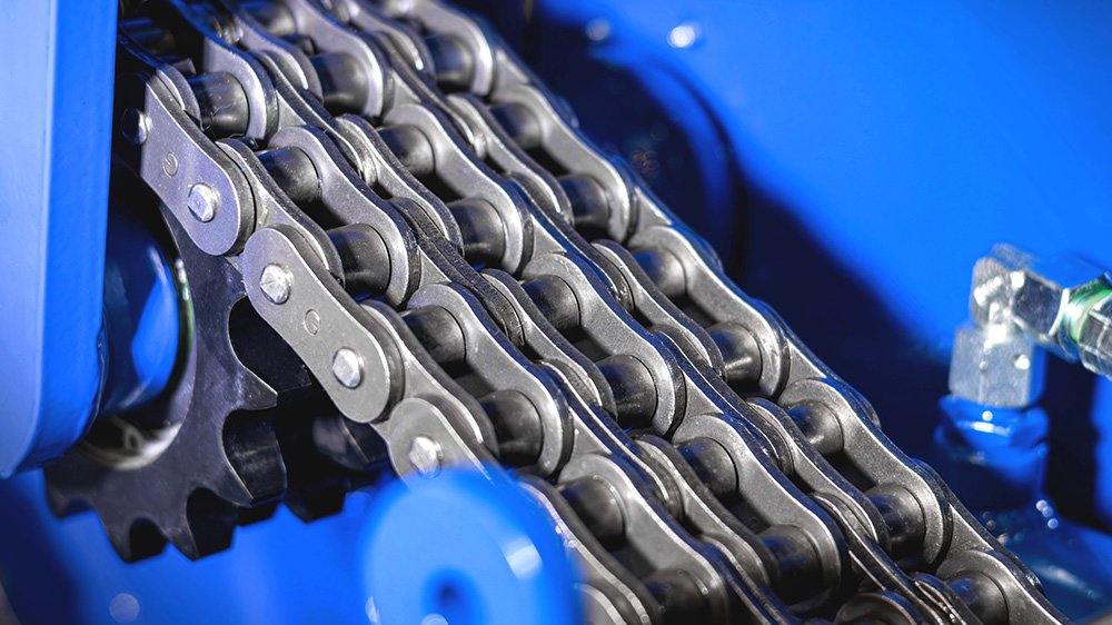 Drive chain of the pickup